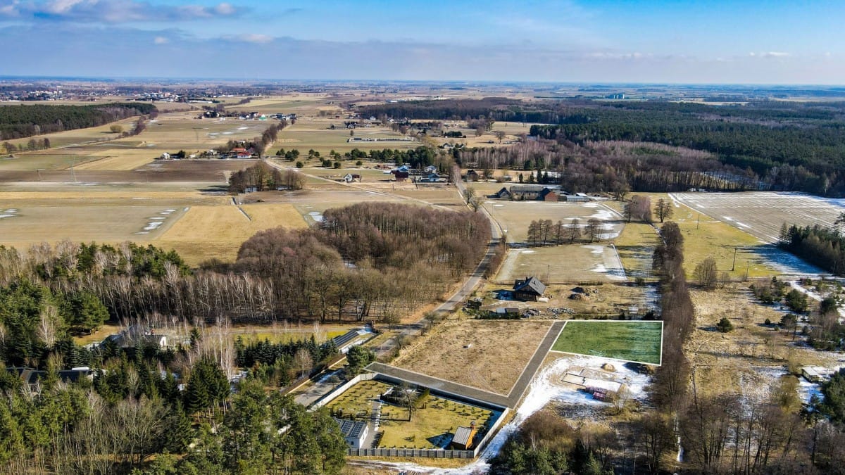 Działka  pokojowe na Sprzedaż