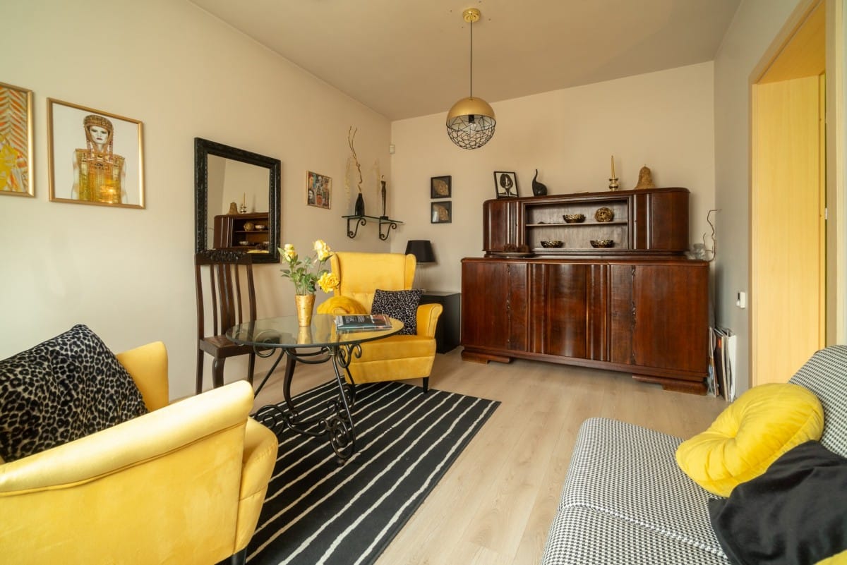 Dom 5 pokojowe na Sprzedaż