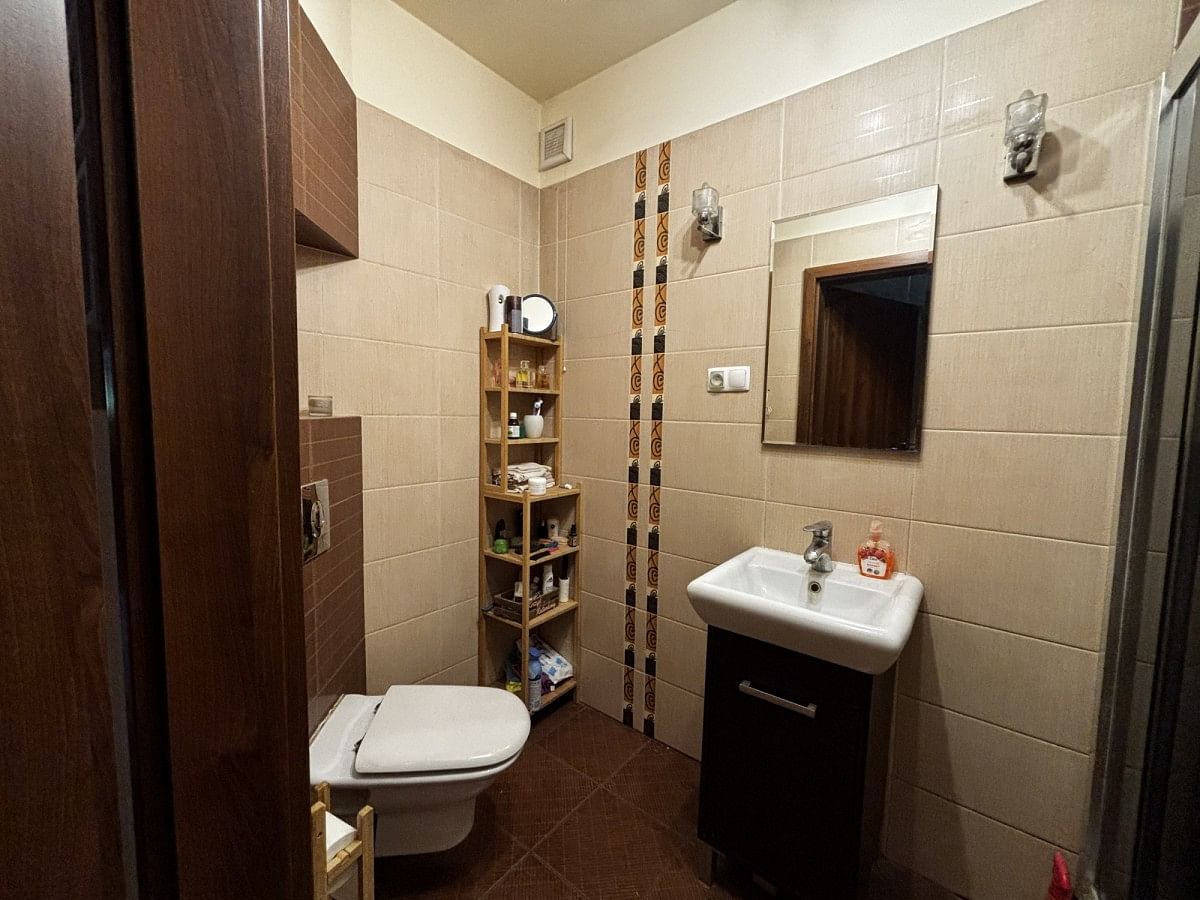 Dom 5 pokojowe na Sprzedaż