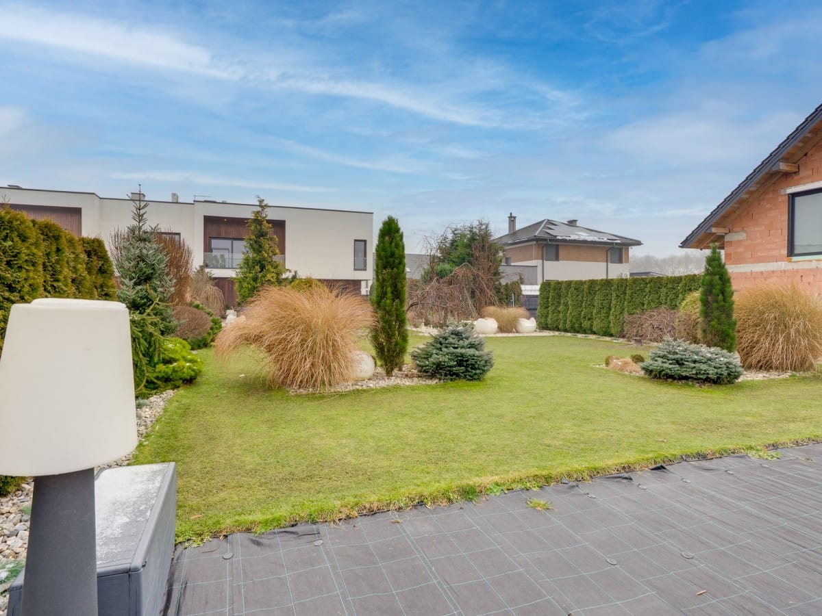 Dom 4 pokojowe na Sprzedaż