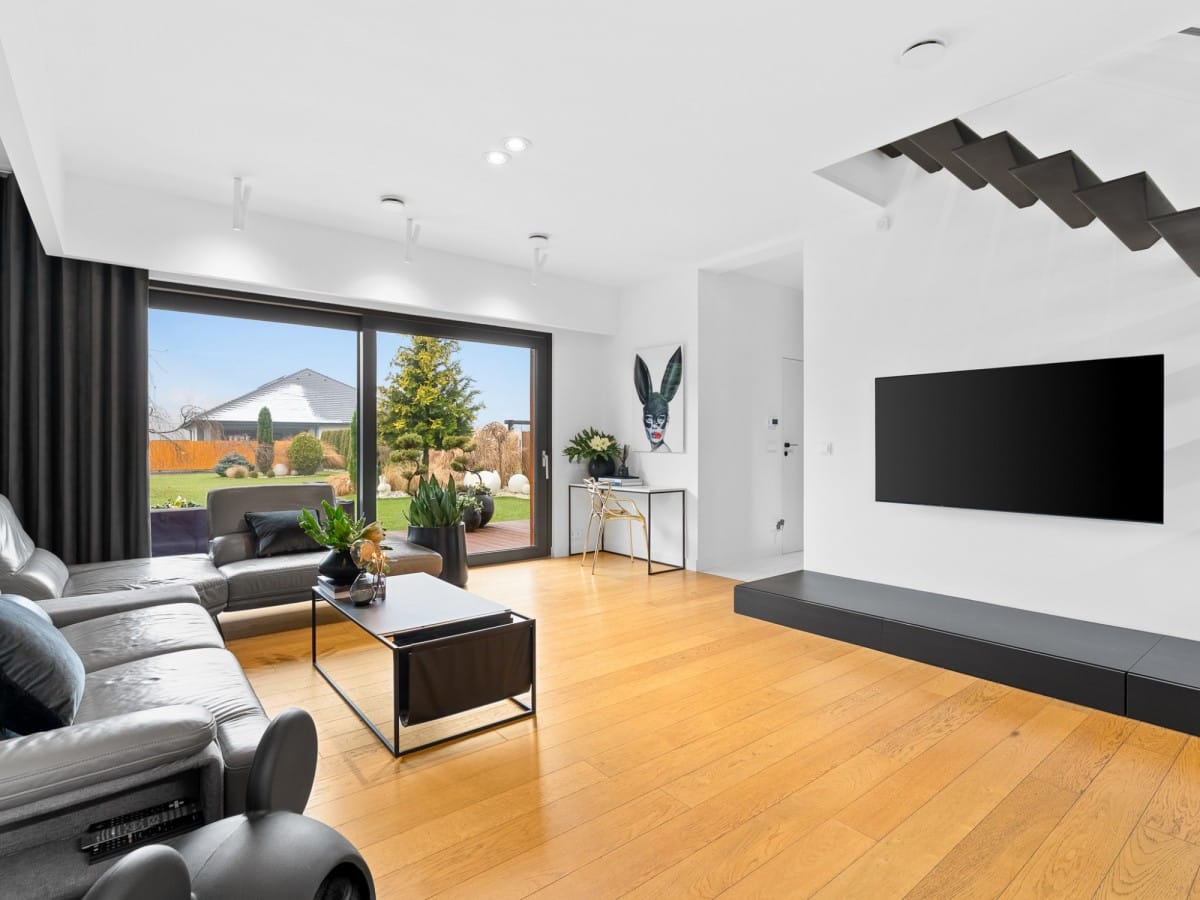 Dom 4 pokojowe na Sprzedaż