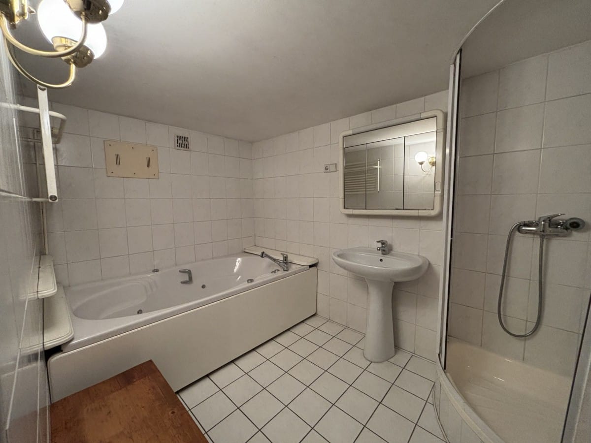 Dom 4 pokojowe na Sprzedaż