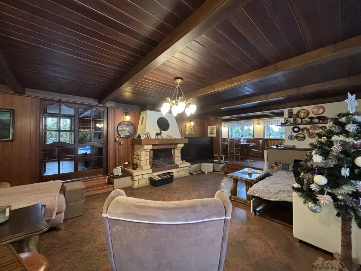 Dom 4 pokojowe na Sprzedaż