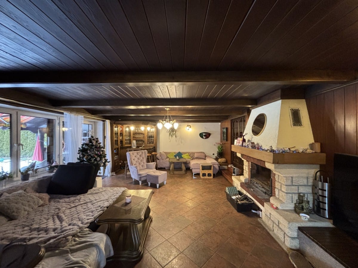 Dom 4 pokojowe na Sprzedaż