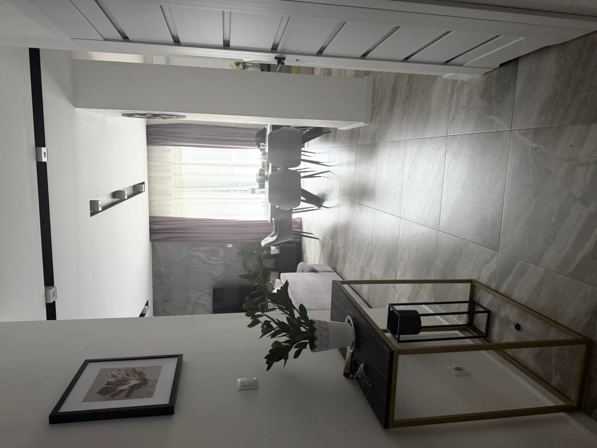 Dom 5 pokojowe na Sprzedaż