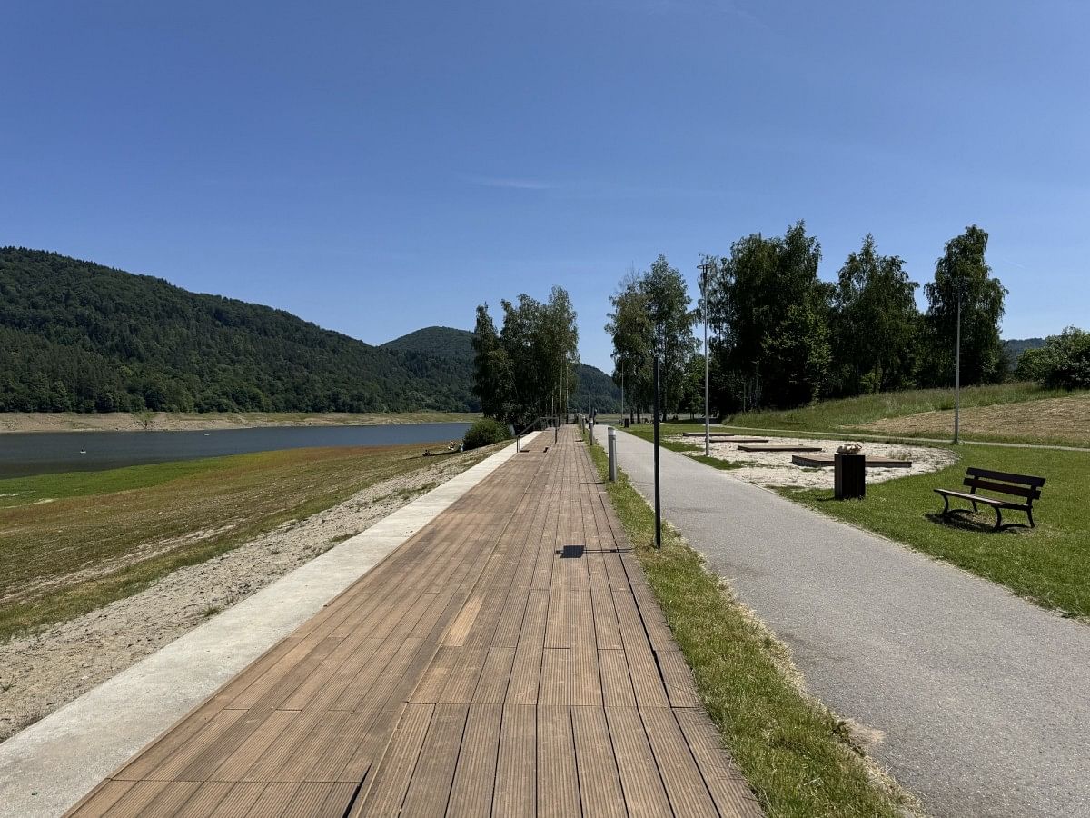 Dom 13 pokojowe na Sprzedaż
