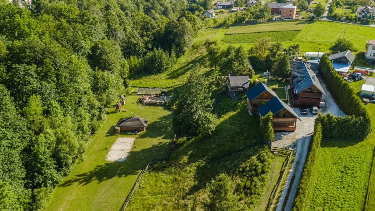 Dom 13 pokojowe na Sprzedaż