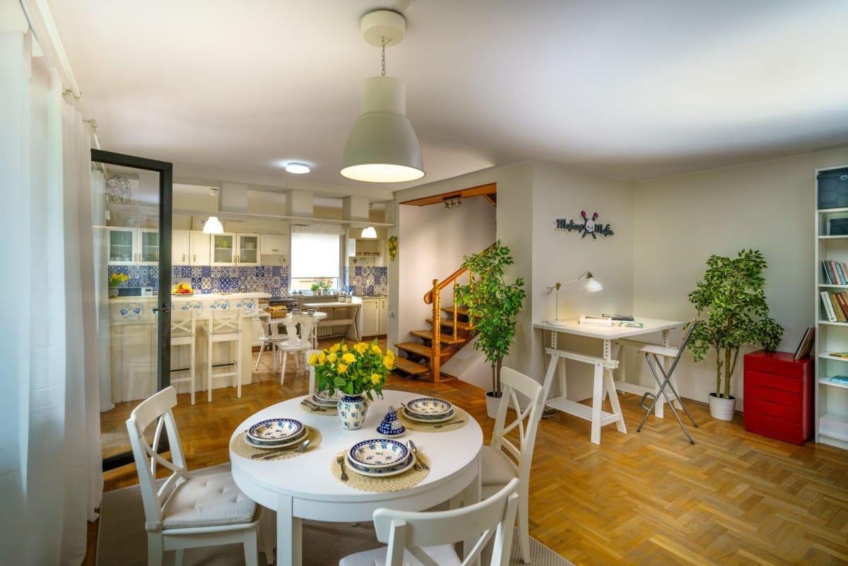 Dom 6 pokojowe na Sprzedaż