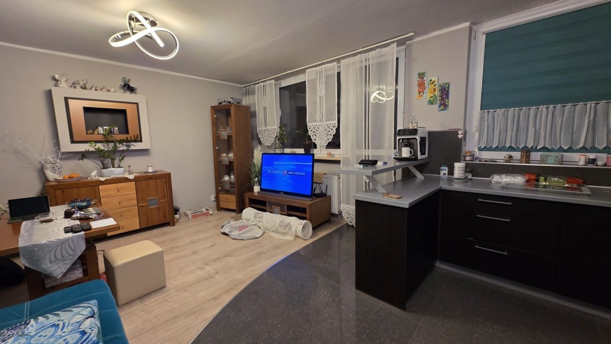 Mieszkanie 5 pokojowe na Sprzedaż