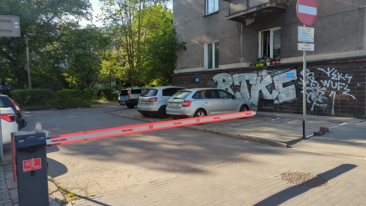 Mieszkanie 4 pokojowe na Sprzedaż