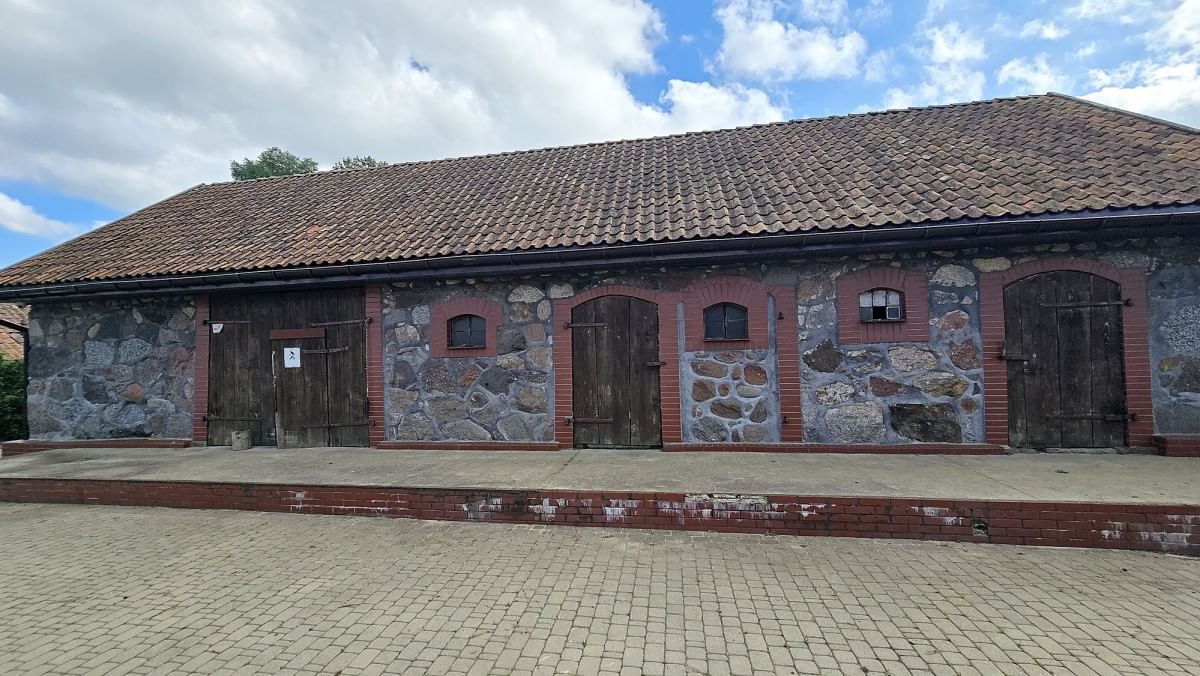 Dom 6 pokojowe na Sprzedaż