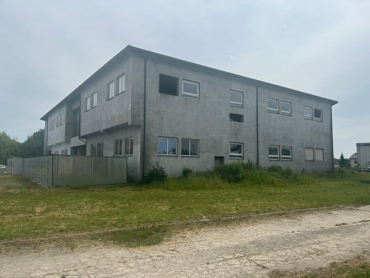 Lokal użytkowy  pokojowe na Sprzedaż
