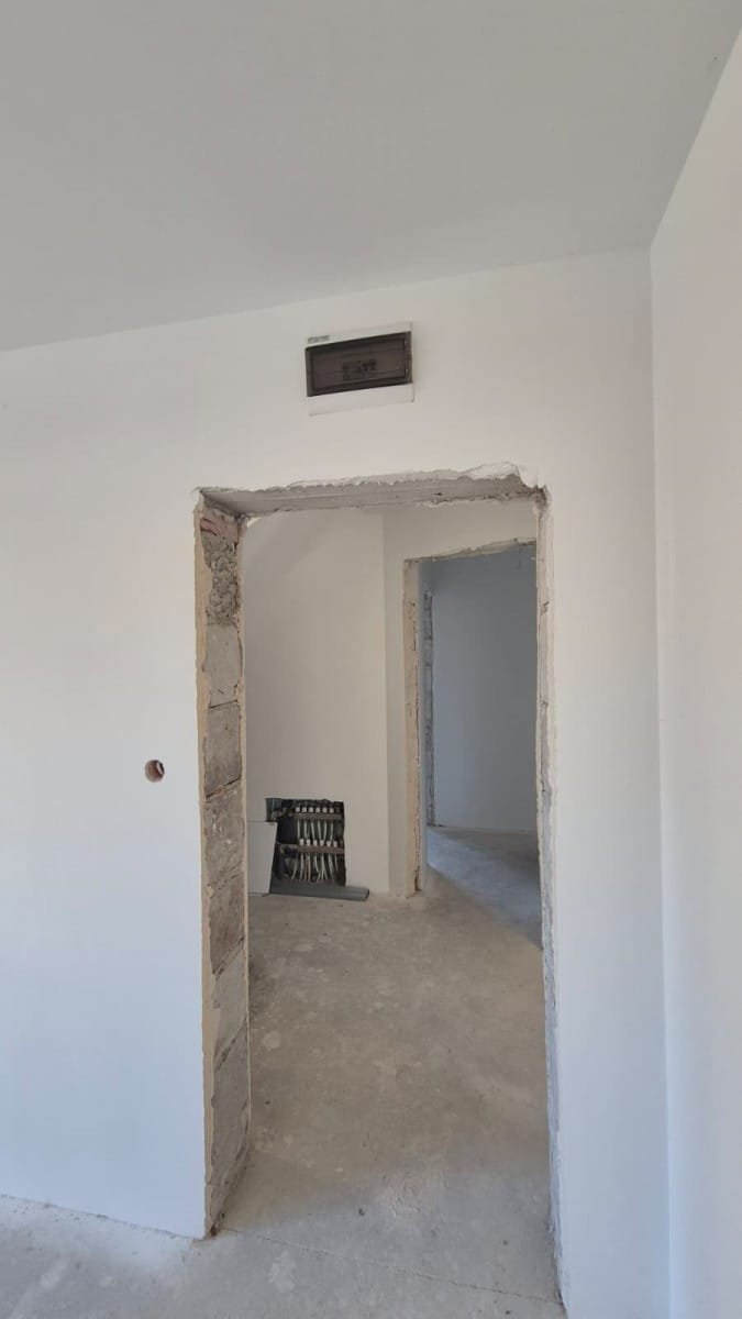 Dom 14 pokojowe na Sprzedaż