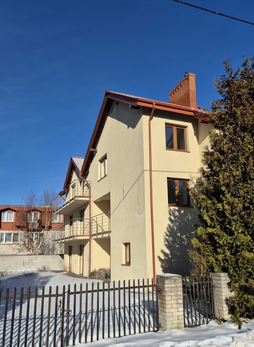 Dom 14 pokojowe na Sprzedaż