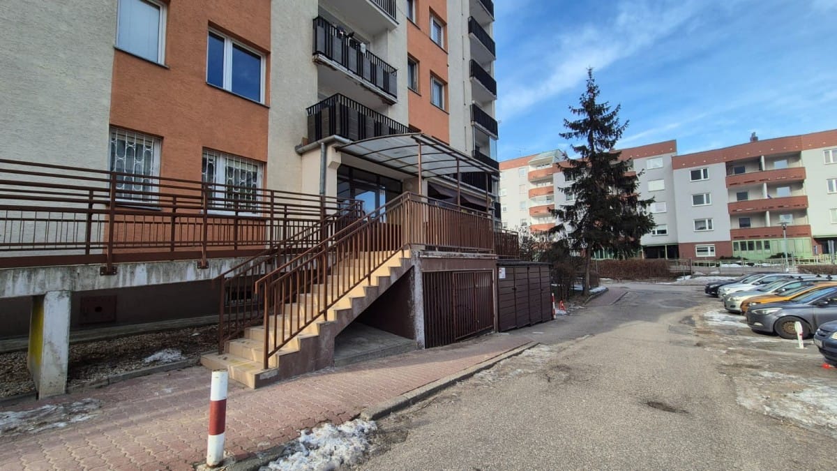 Mieszkanie 3 pokojowe na Sprzedaż