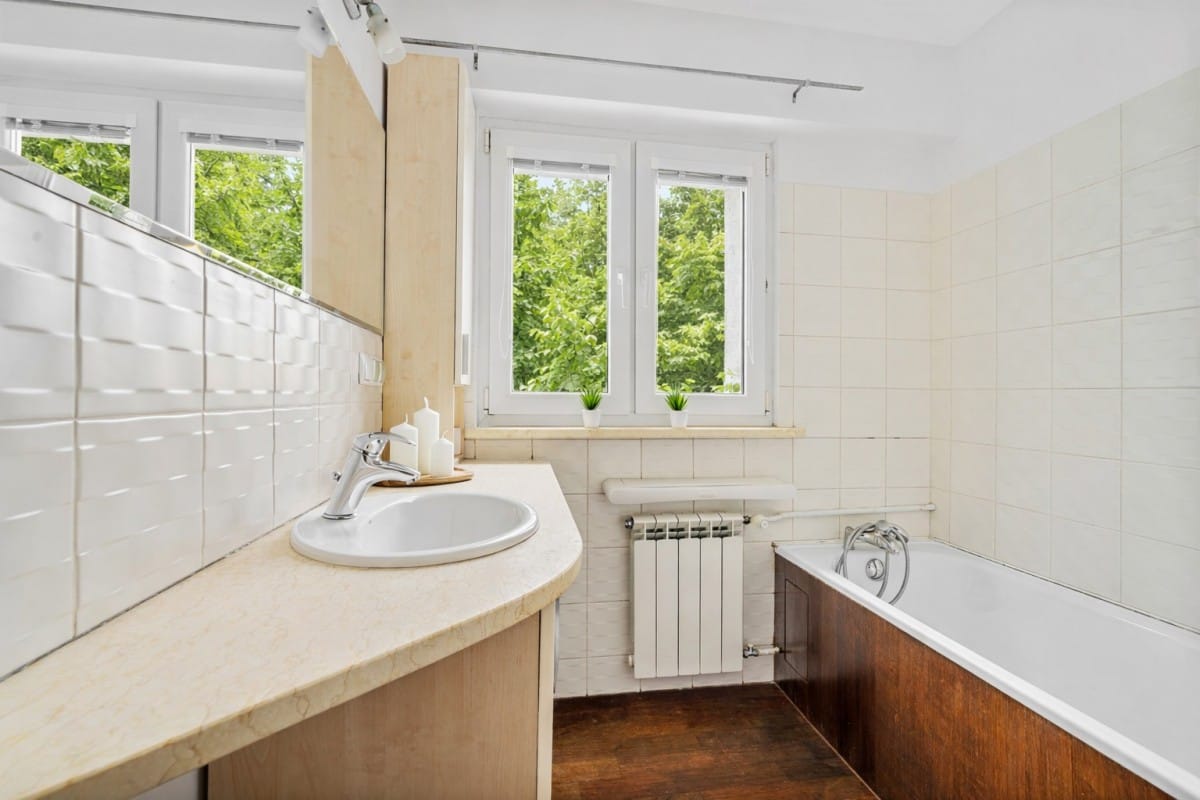 Mieszkanie 4 pokojowe na Sprzedaż