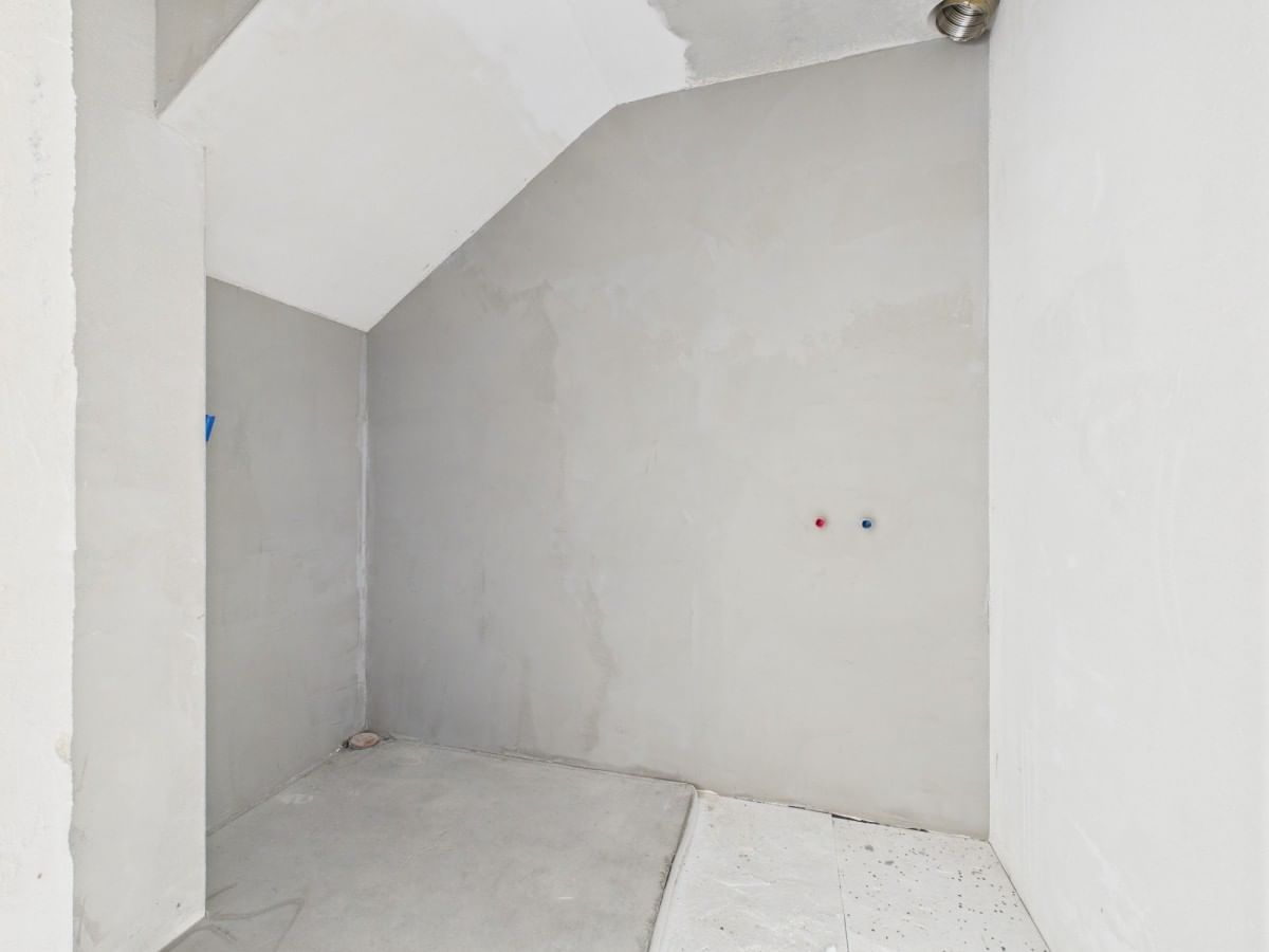 Dom 5 pokojowe na Sprzedaż