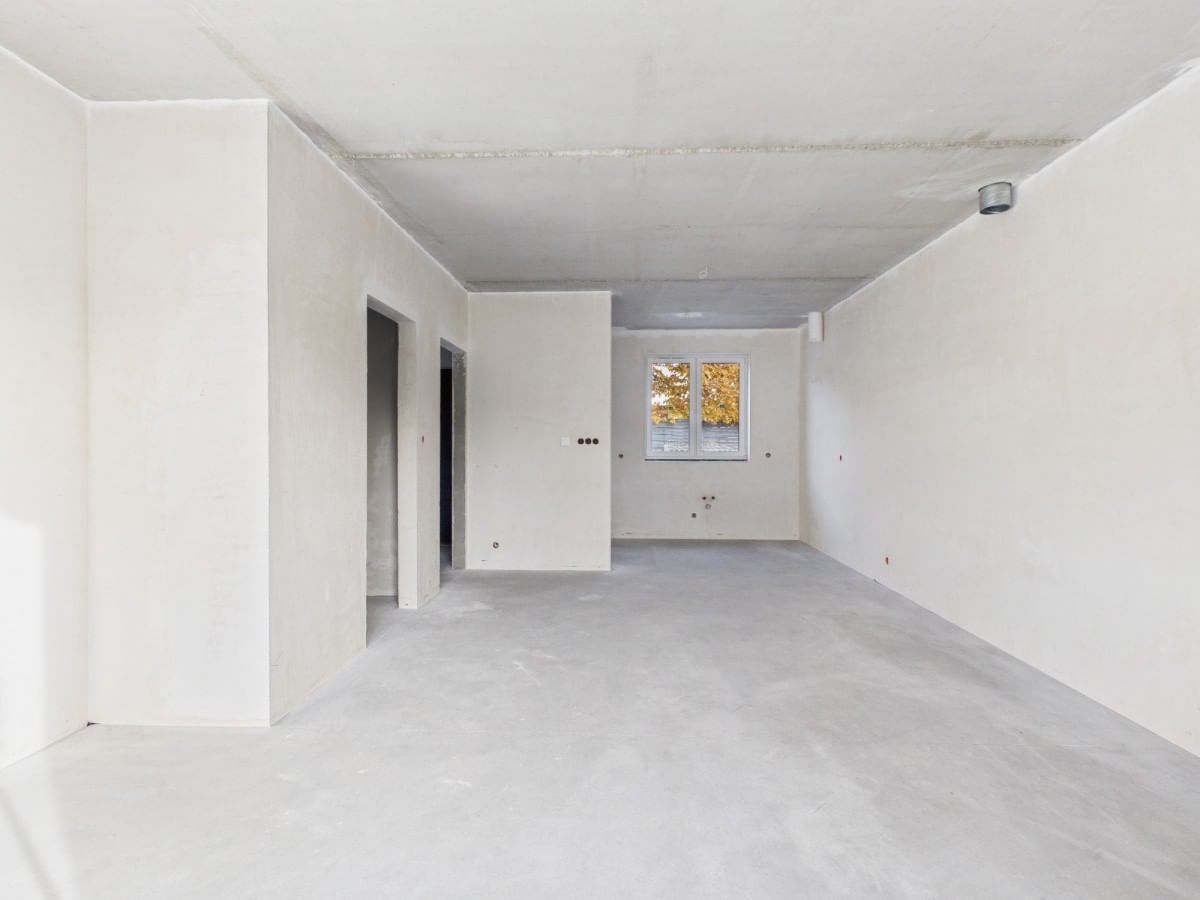 Dom 5 pokojowe na Sprzedaż