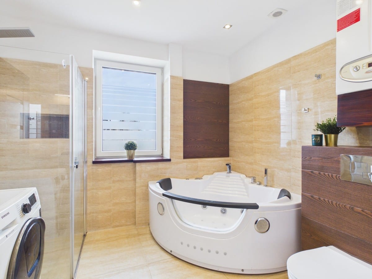 Dom 7 pokojowe na Sprzedaż