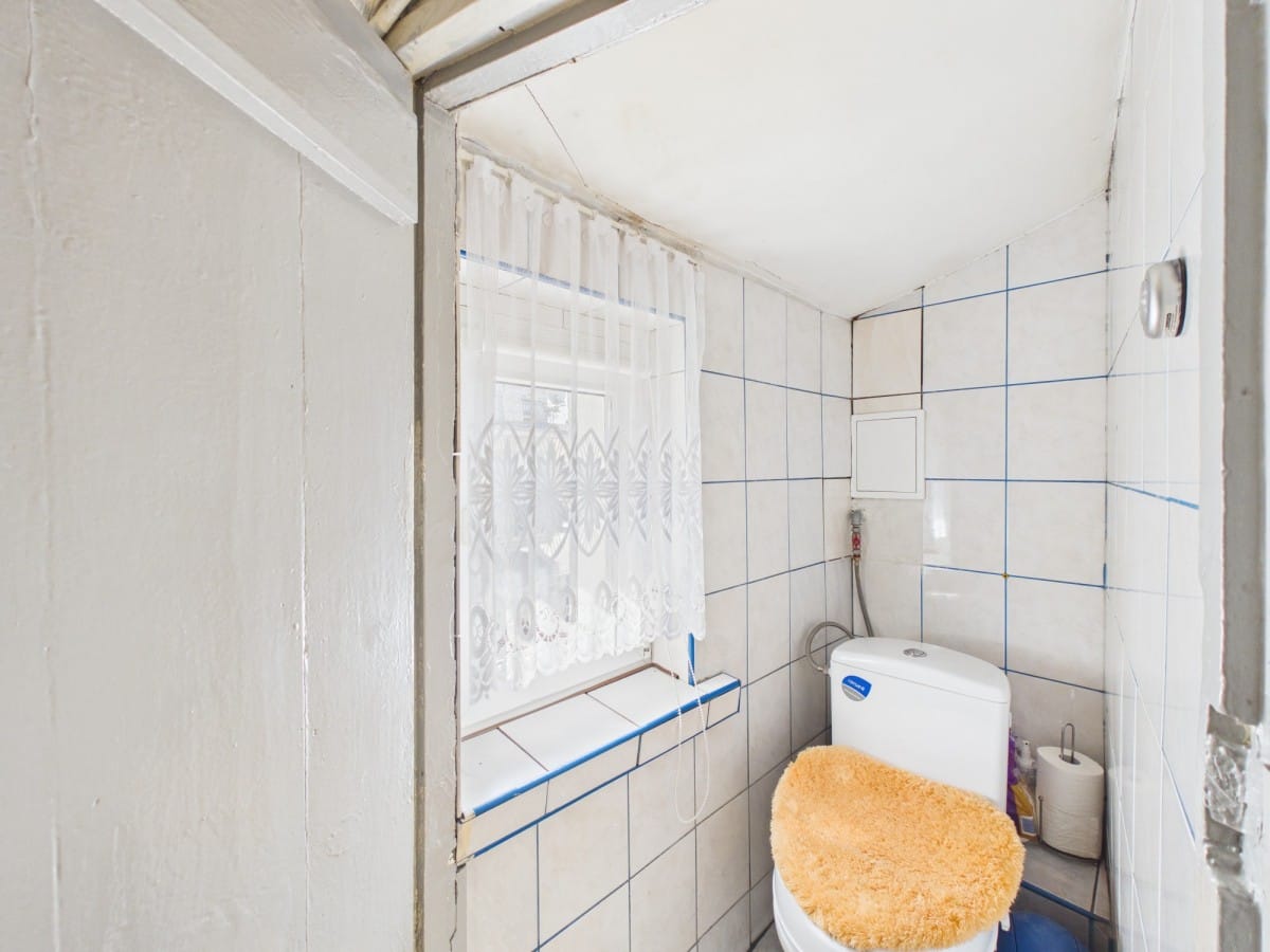 Dom 6 pokojowe na Sprzedaż