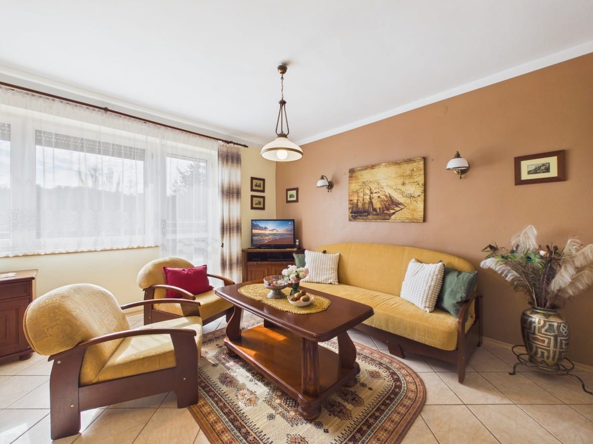 Dom 5 pokojowe na Sprzedaż