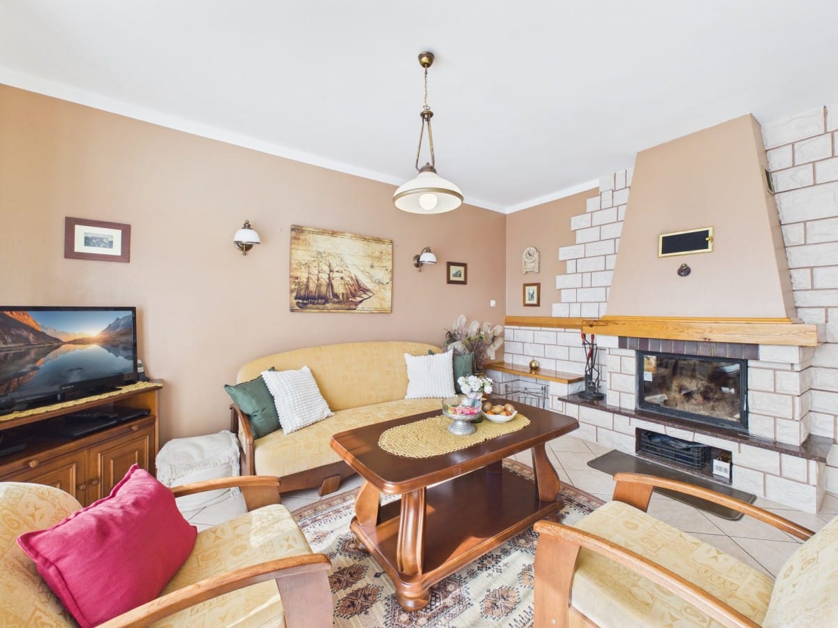 Dom 5 pokojowe na Sprzedaż