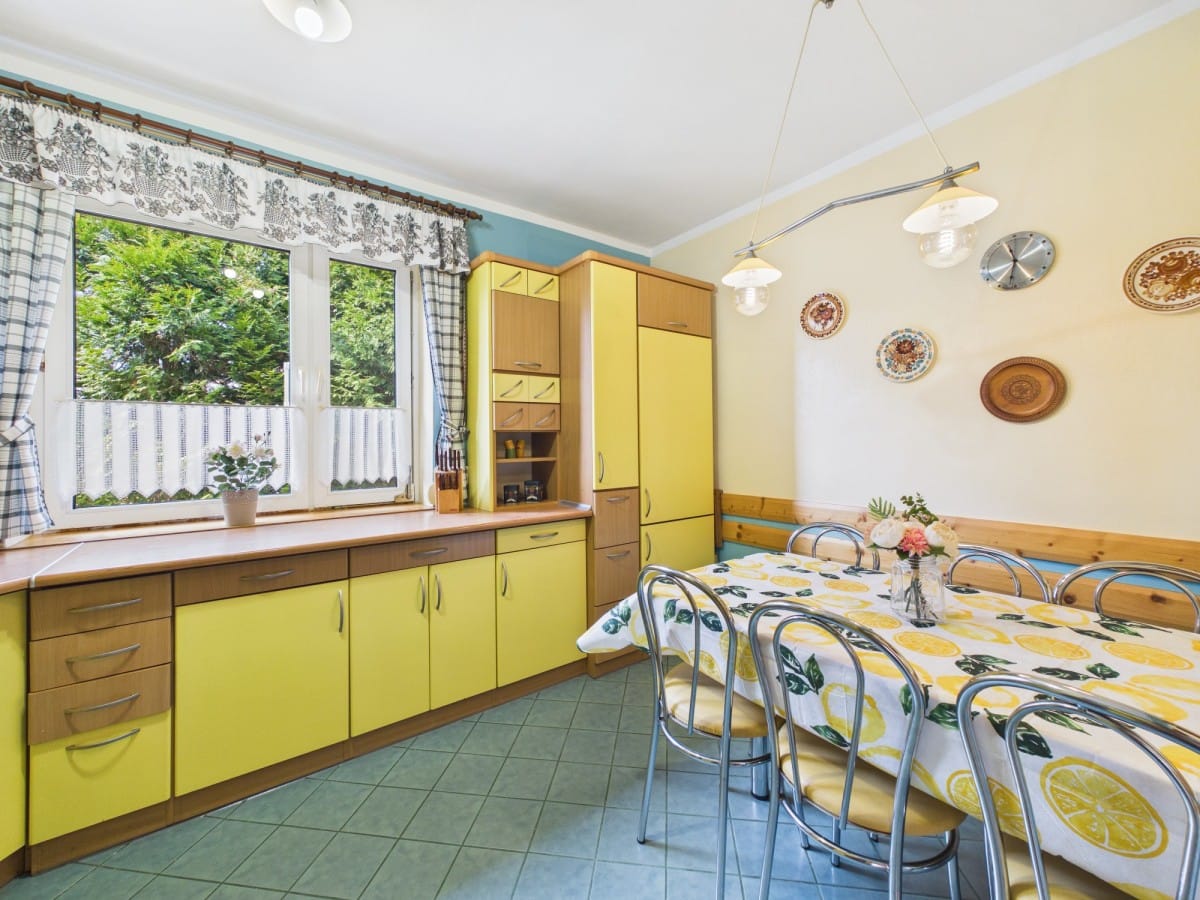 Dom 5 pokojowe na Sprzedaż