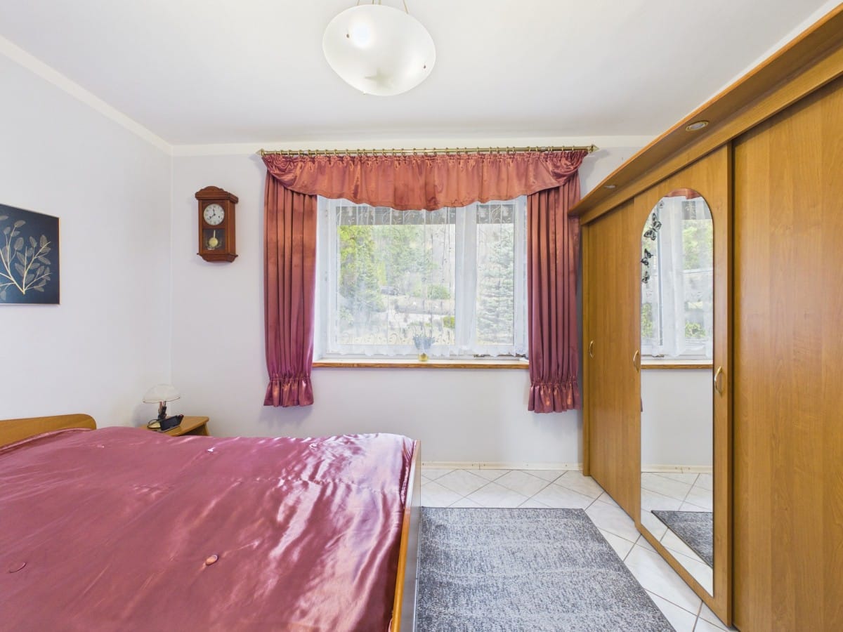 Dom 5 pokojowe na Sprzedaż