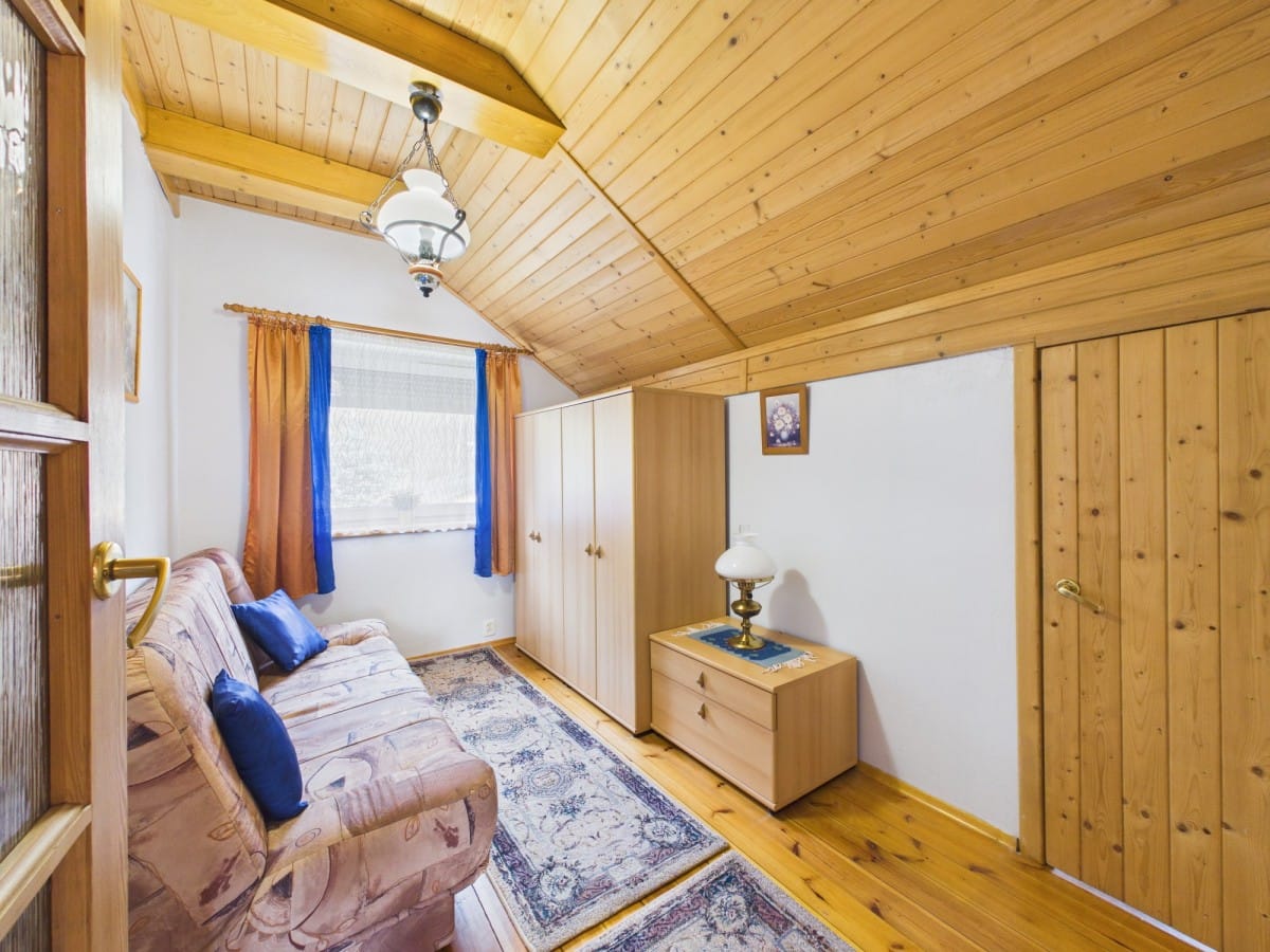 Dom 5 pokojowe na Sprzedaż