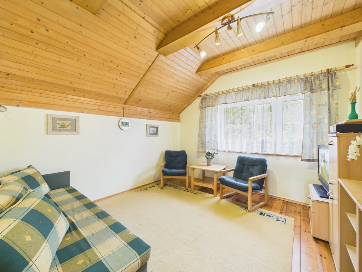 Dom 5 pokojowe na Sprzedaż