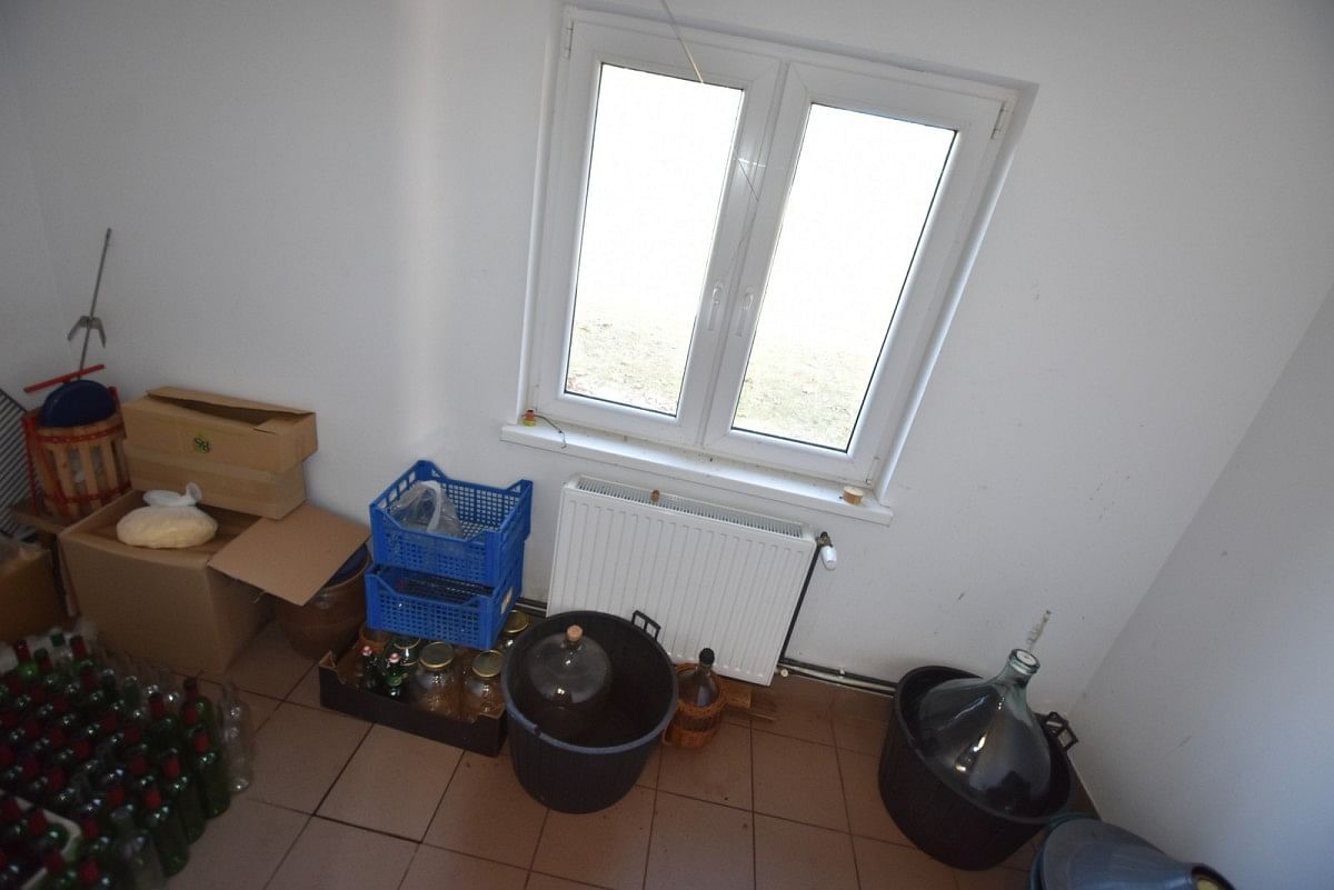 Dom 7 pokojowe na Sprzedaż