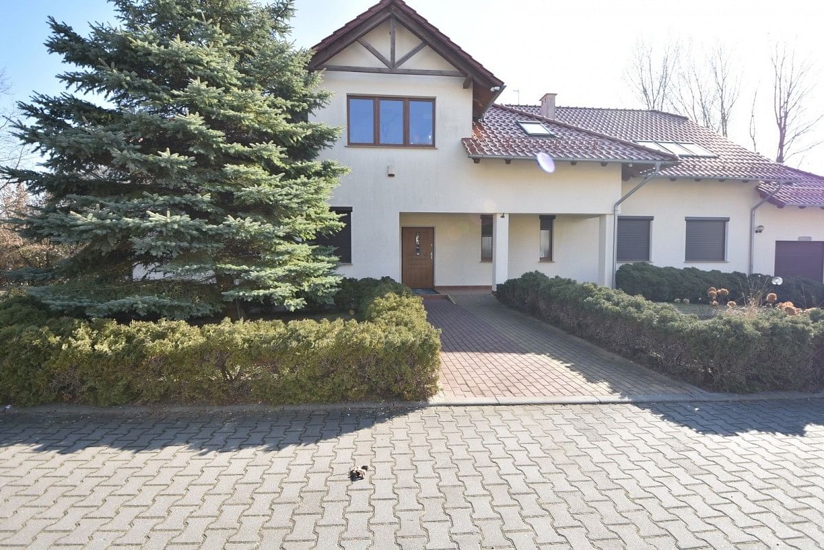 Dom 7 pokojowe na Sprzedaż