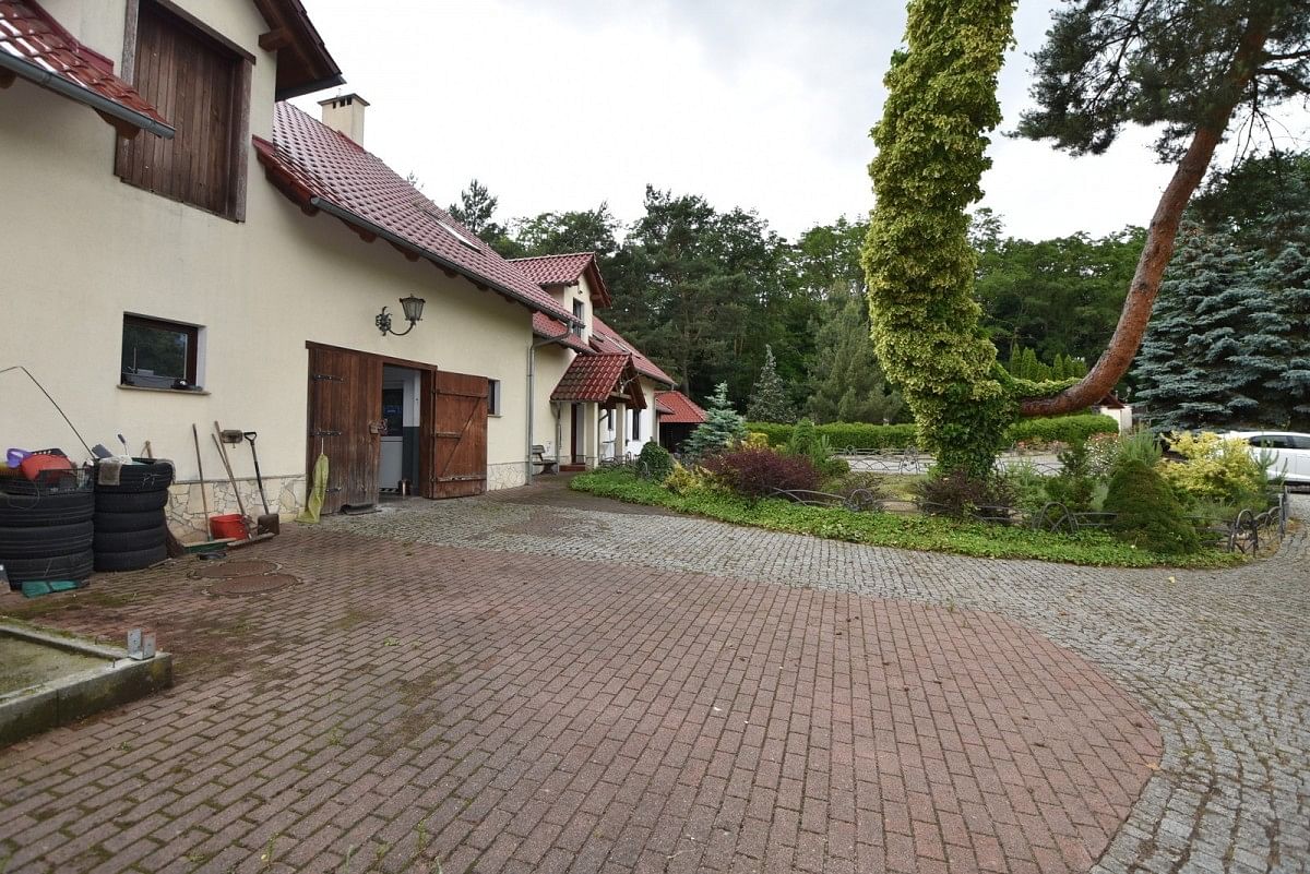Dom 8 pokojowe na Sprzedaż