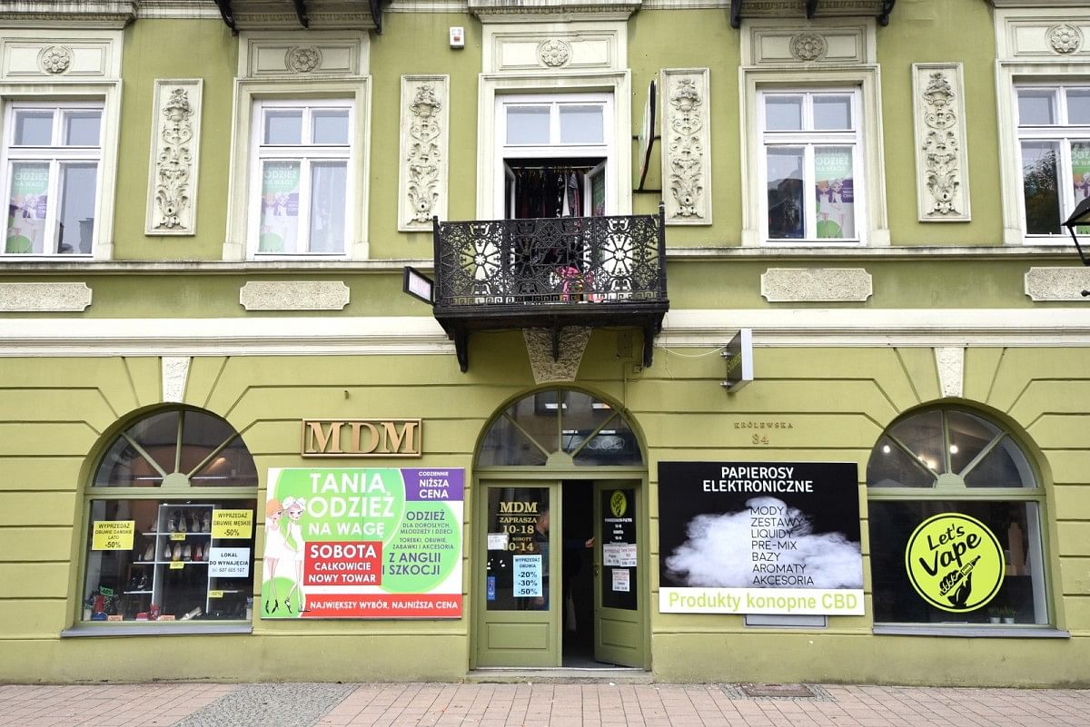 Lokal użytkowy  pokojowe na Sprzedaż