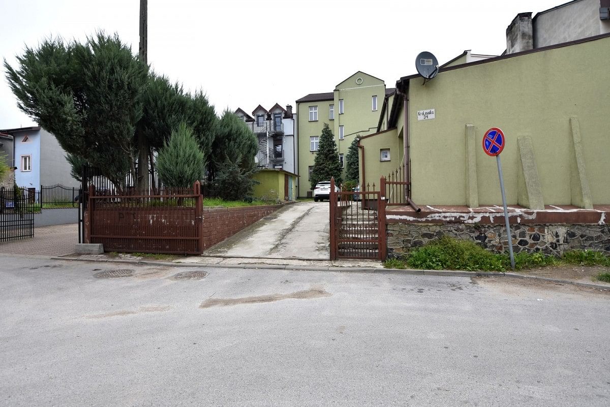 Lokal użytkowy  pokojowe na Sprzedaż