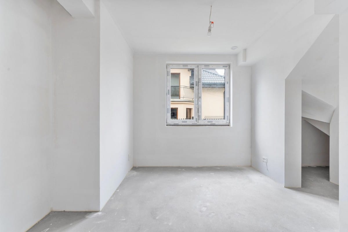 Mieszkanie 4 pokojowe na Sprzedaż