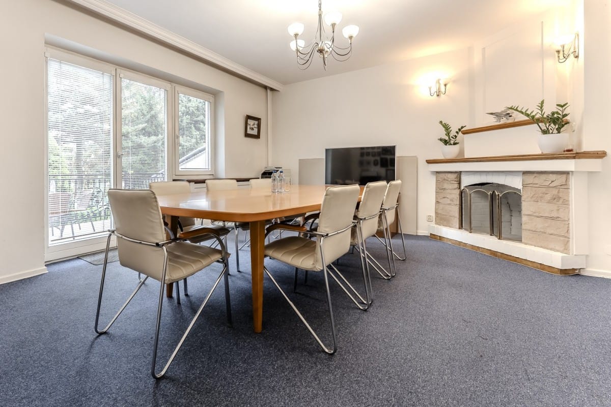 Dom 10 pokojowe na Sprzedaż