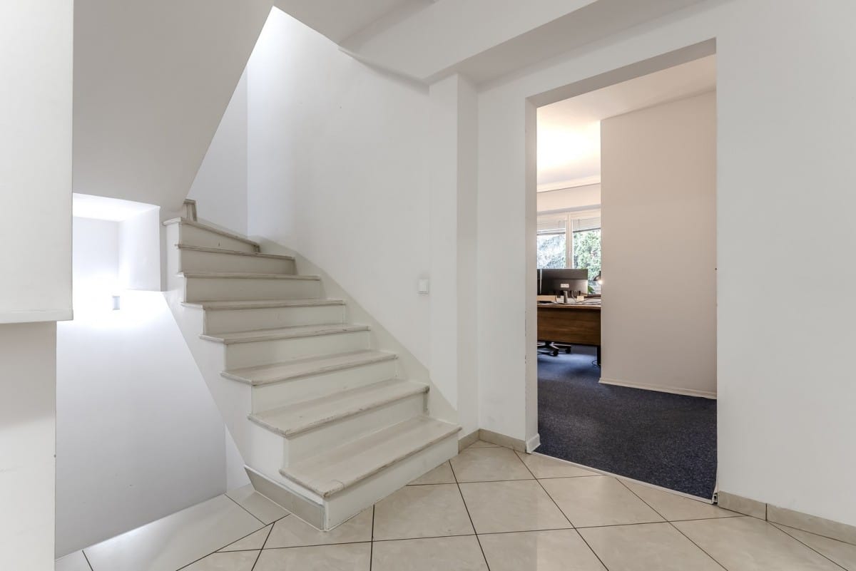 Dom 10 pokojowe na Sprzedaż