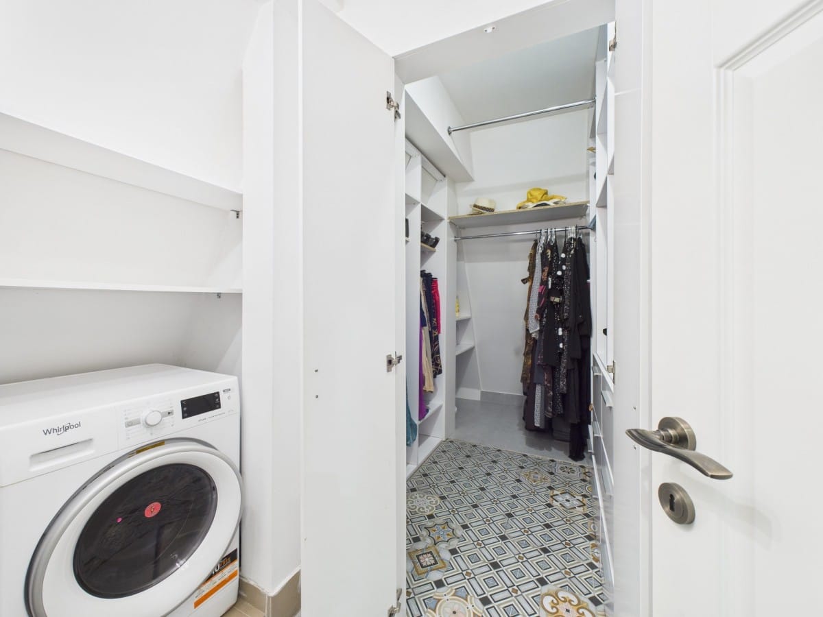 Dom 5 pokojowe na Sprzedaż