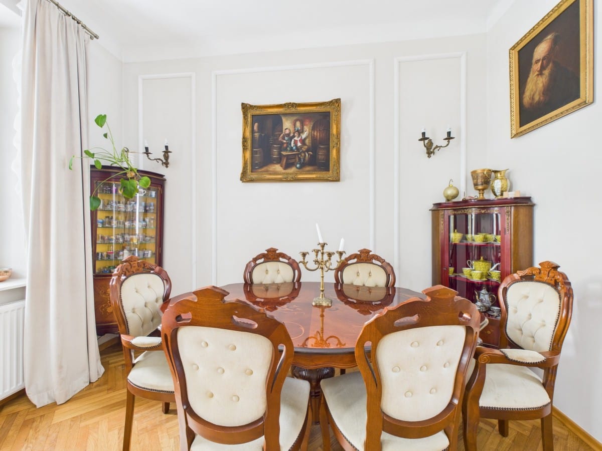 Dom 5 pokojowe na Sprzedaż