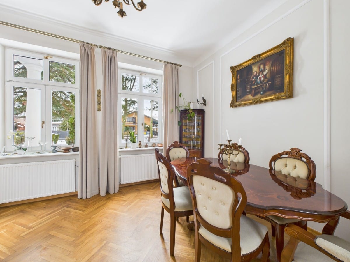 Dom 5 pokojowe na Sprzedaż