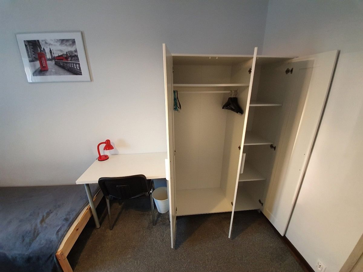 Mieszkanie 4 pokojowe na Sprzedaż
