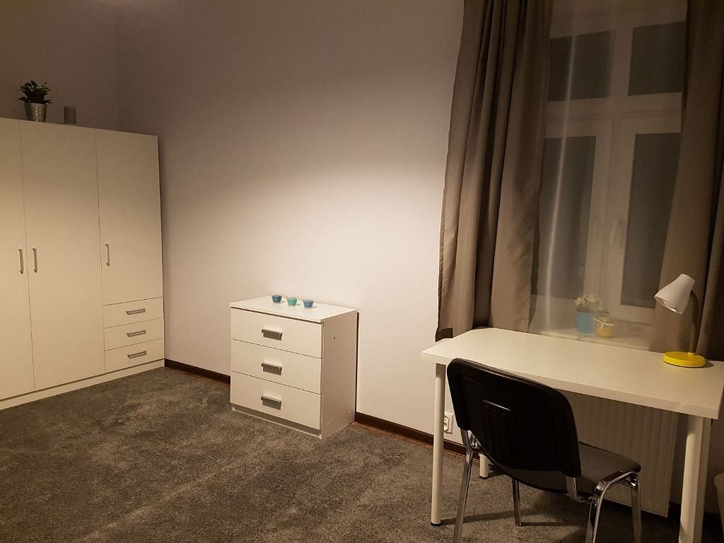 Mieszkanie 4 pokojowe na Sprzedaż