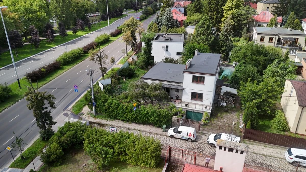 Dom 5 pokojowe na Sprzedaż