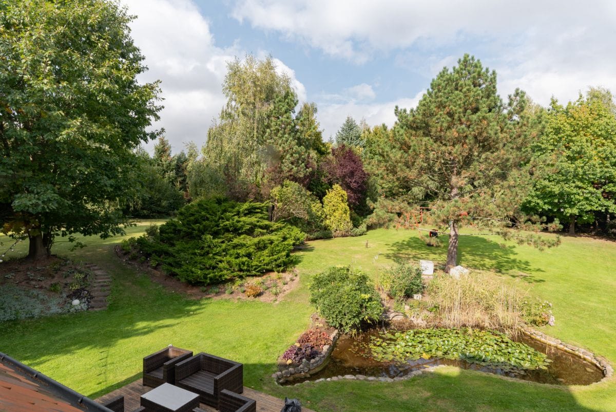 Dom 8 pokojowe na Sprzedaż