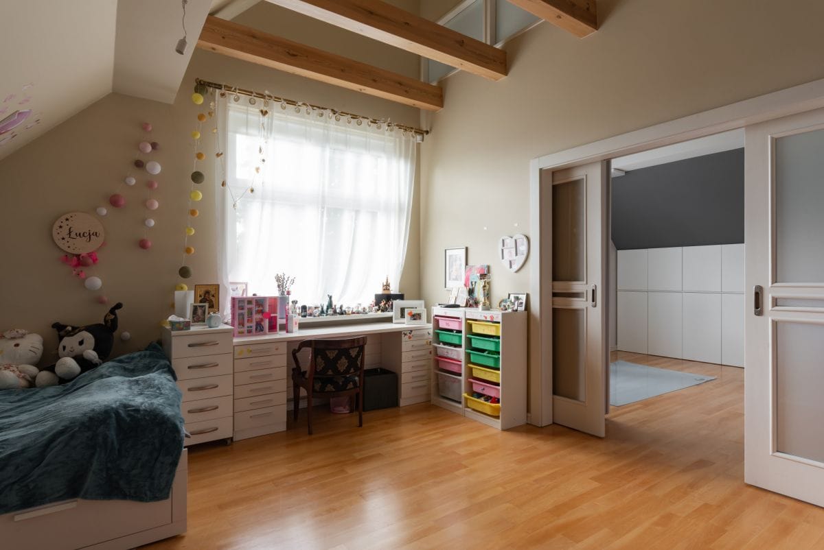 Dom 8 pokojowe na Sprzedaż