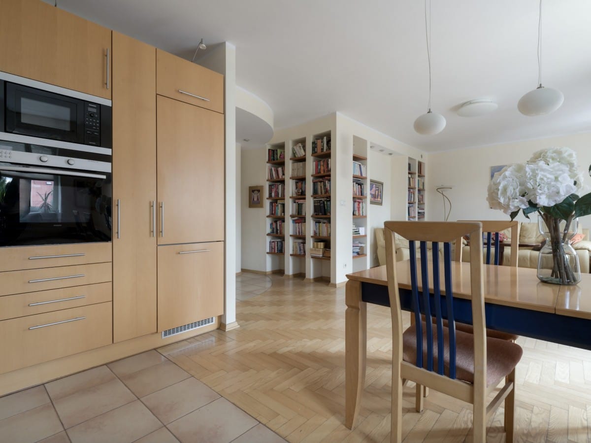 Mieszkanie 4 pokojowe na Sprzedaż