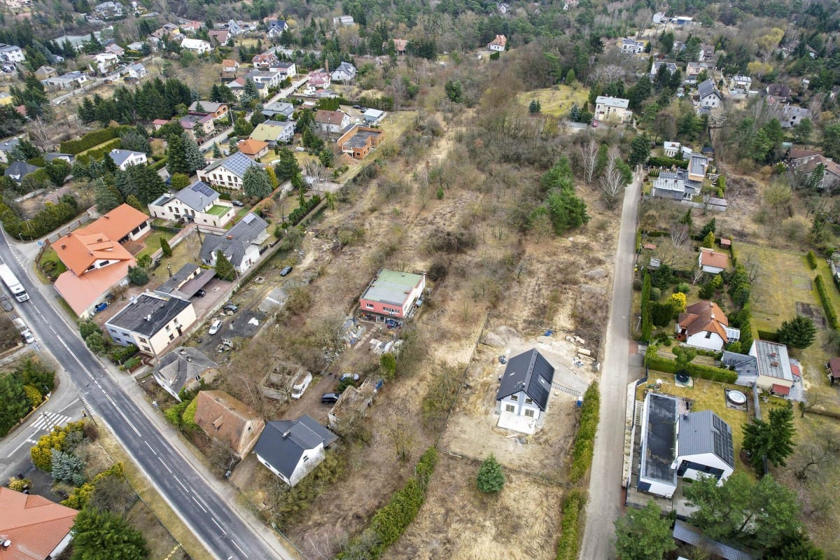 Działka  pokojowe na Sprzedaż