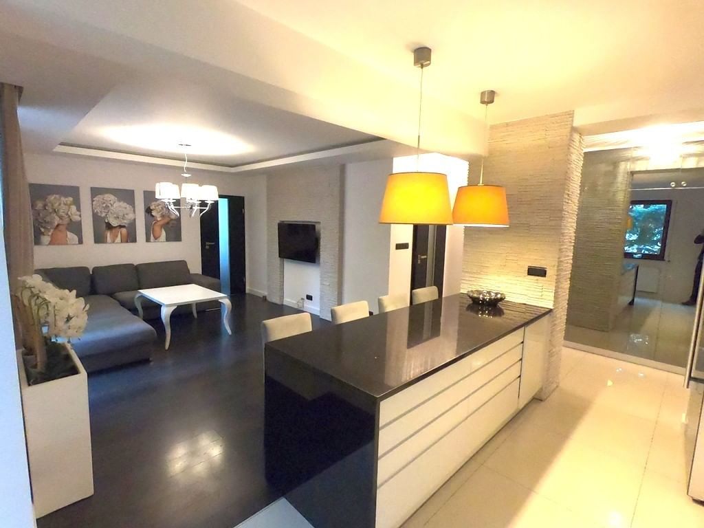 Mieszkanie 3 pokojowe na Sprzedaż