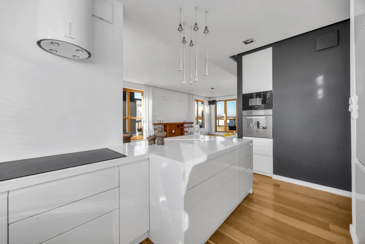 Mieszkanie 5 pokojowe na Sprzedaż